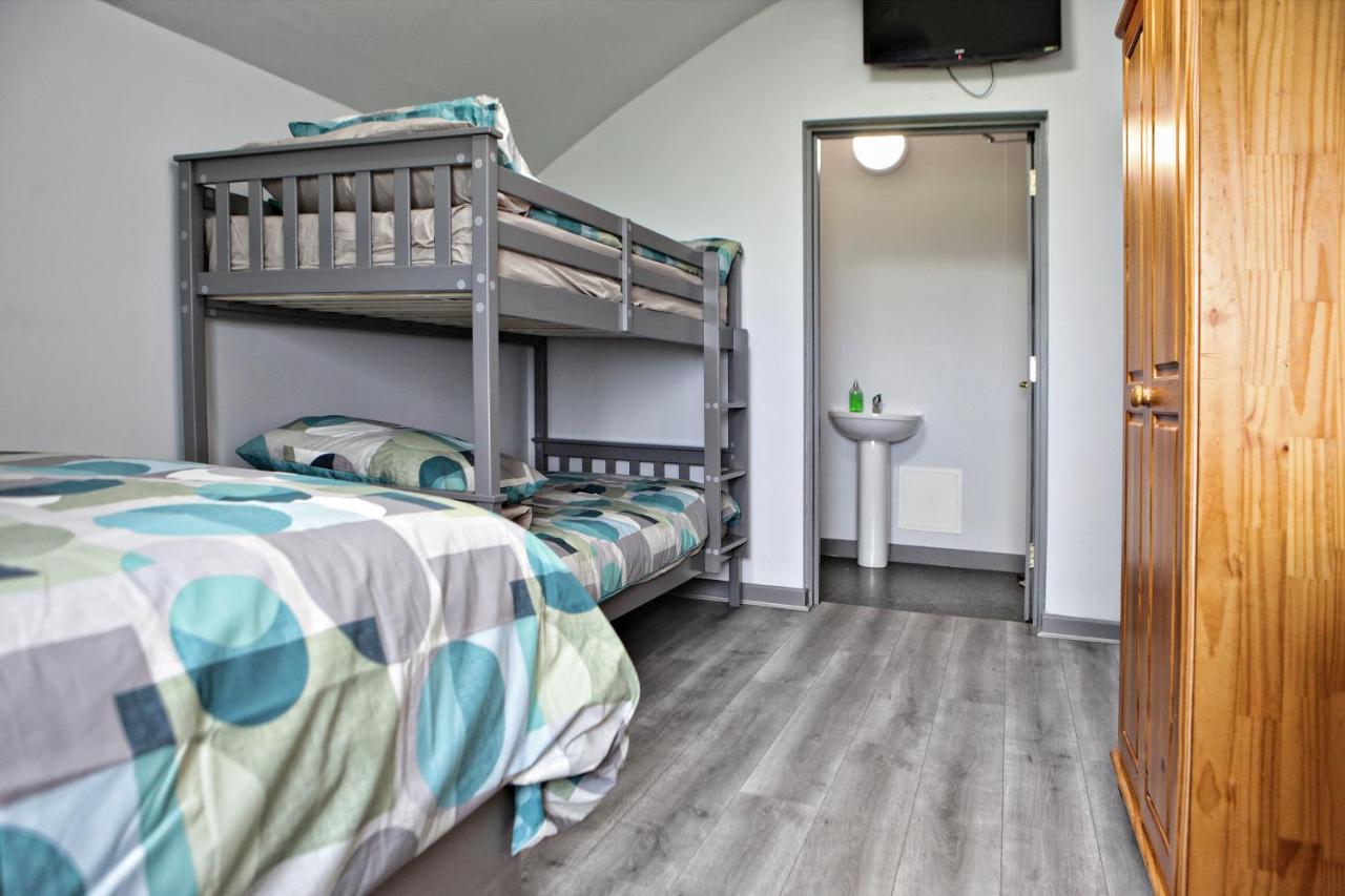 Aunt Rachel'S Barn Hostel بوشميلس الغرفة الصورة