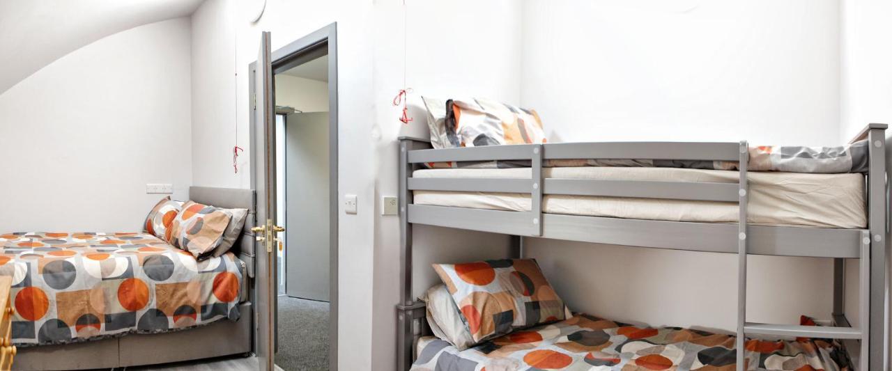 Aunt Rachel'S Barn Hostel بوشميلس الغرفة الصورة